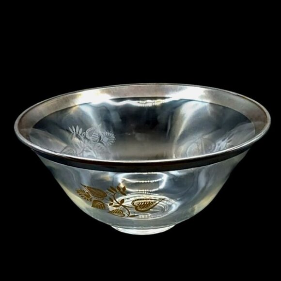 Georges Briard Glass Serving Bowl MCM Silver Damask Hollywood Regency Vintage - Picture 1 of 9